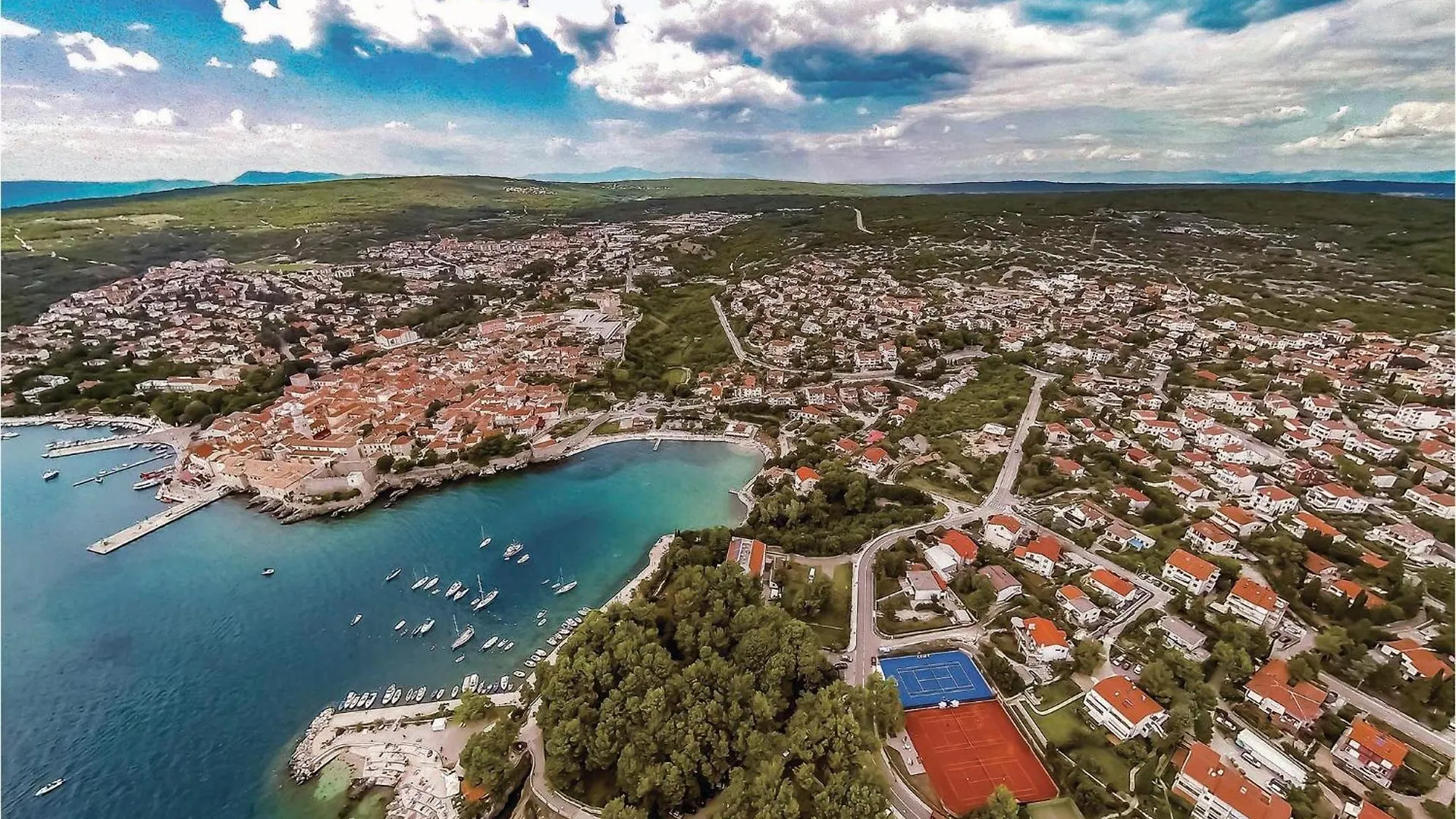 Awesome Apartment In Malinska With Wifi